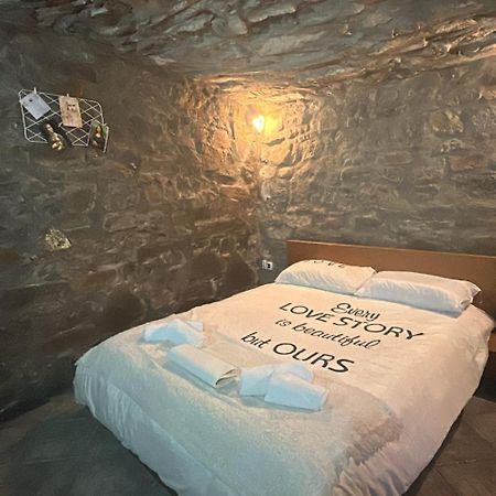 La Grotta Di Leonardo A Vinci Hotell Quarrata Eksteriør bilde